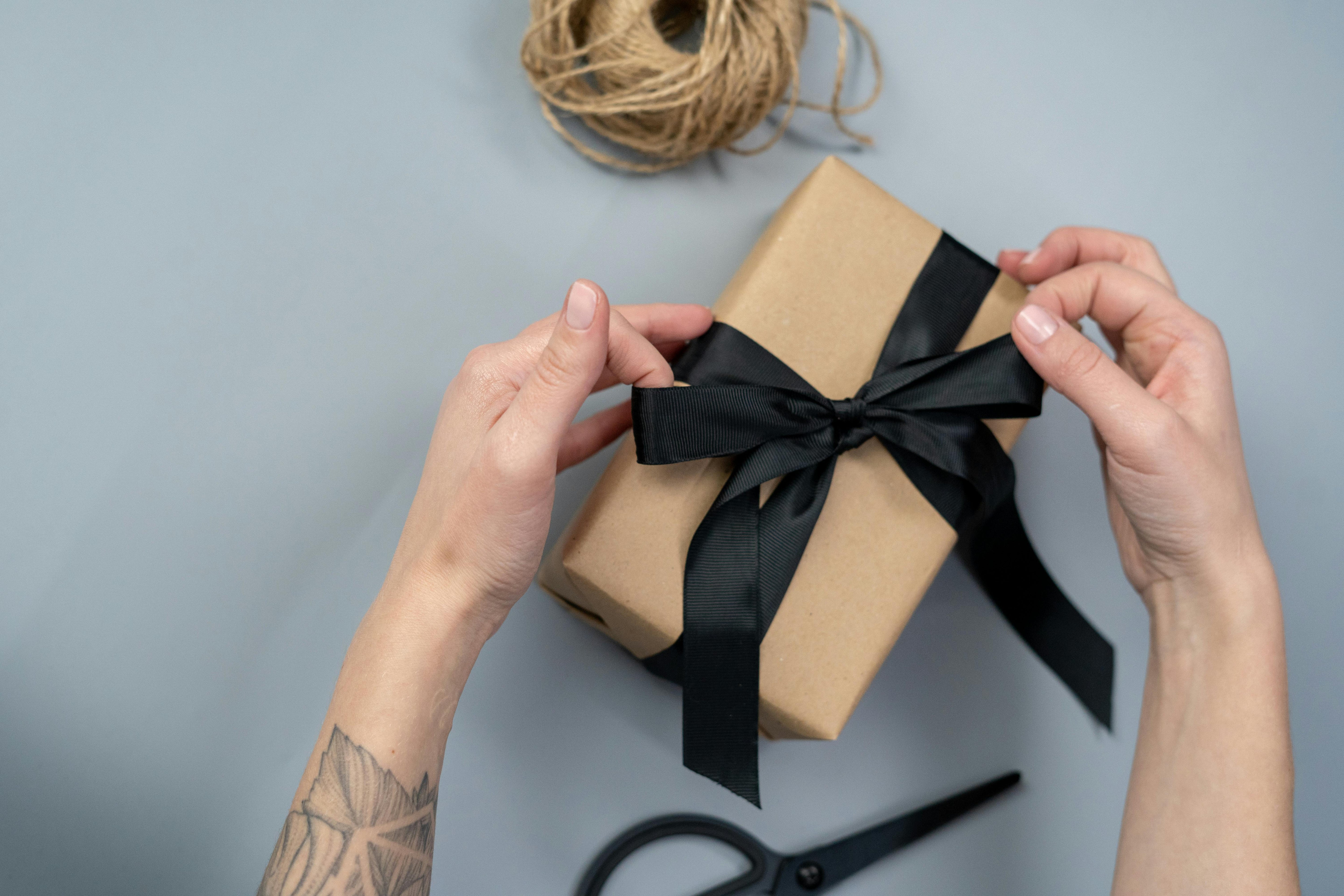 Hikari Knife – The Perfect Gift for Men and Cooking Enthusiasts