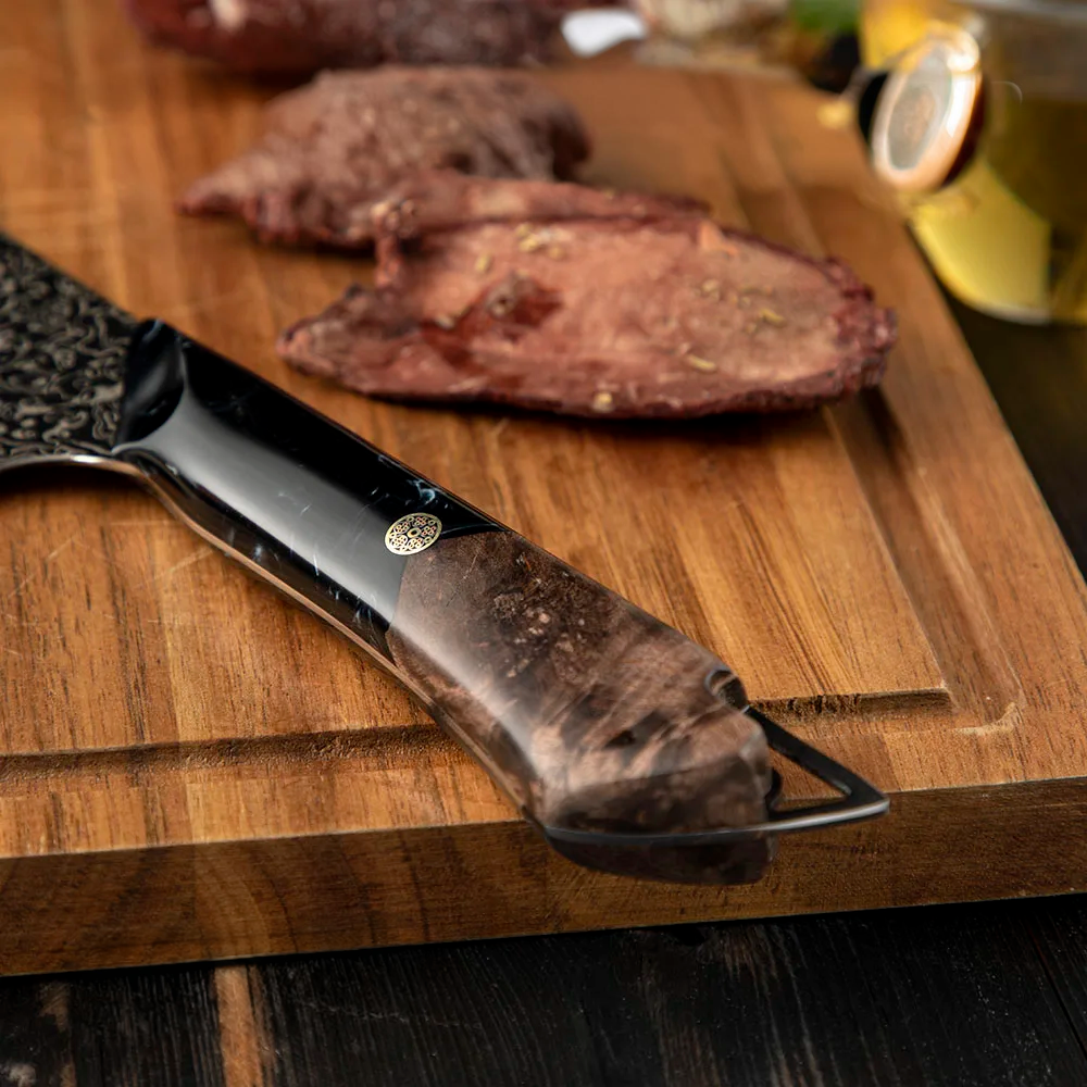 Premium Chef Knife - Damascus Full Tang, Maple and Resin - Professional Kitchen Knife for Slicing, Chopping, and Dicing